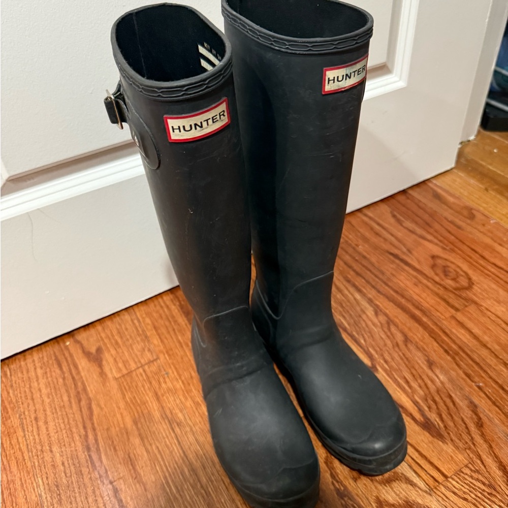 Hunter Classic Black Knee-High Boots